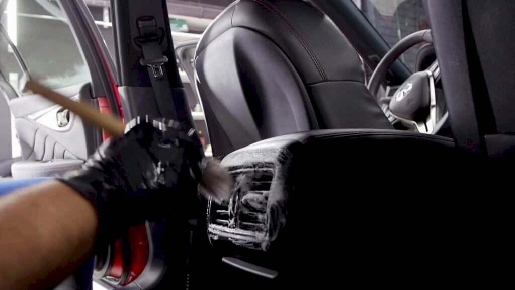 Химическая чистка салона автомобиля