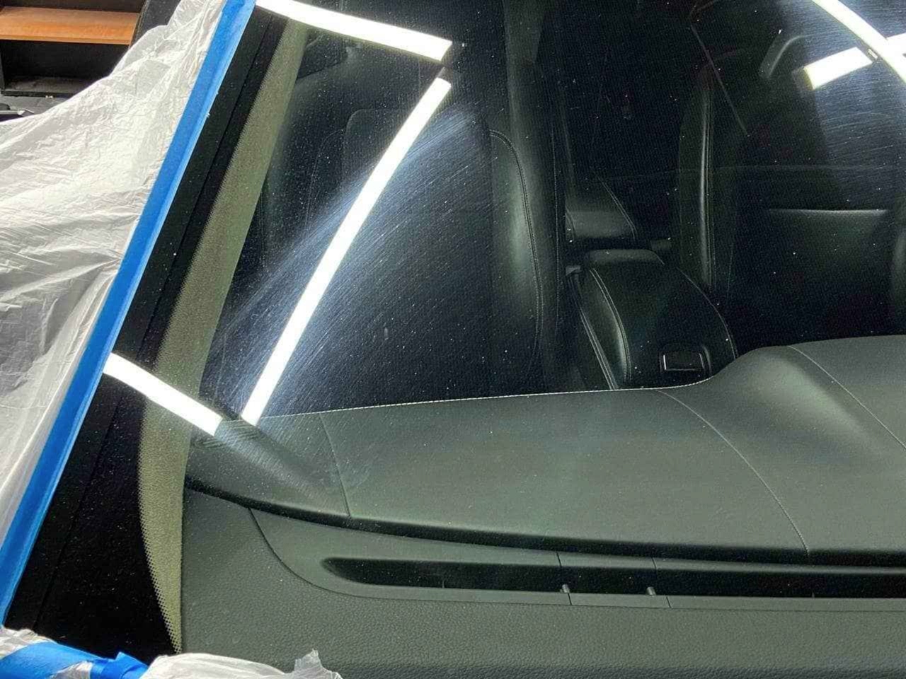 полировка лобового стекла автомобиля